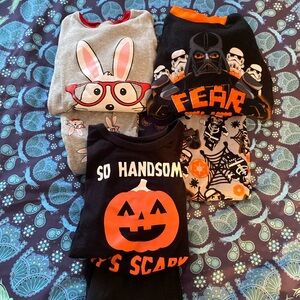 😎😎Boys three sets pjs size 5 and 6